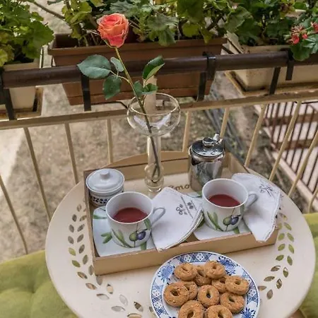 לינה וארוחת בוקר Sikelia