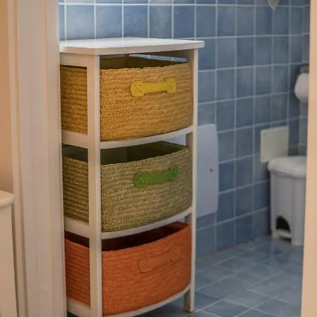 לינה וארוחת בוקר Sikelia 3*