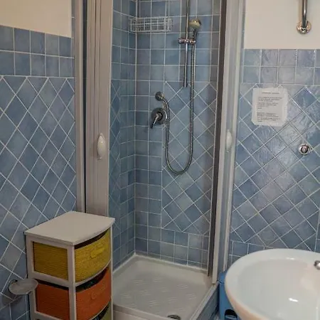 לינה וארוחת בוקר Sikelia 3*